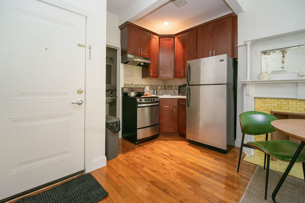 The Apartment at Studio Apartment (Image 10)