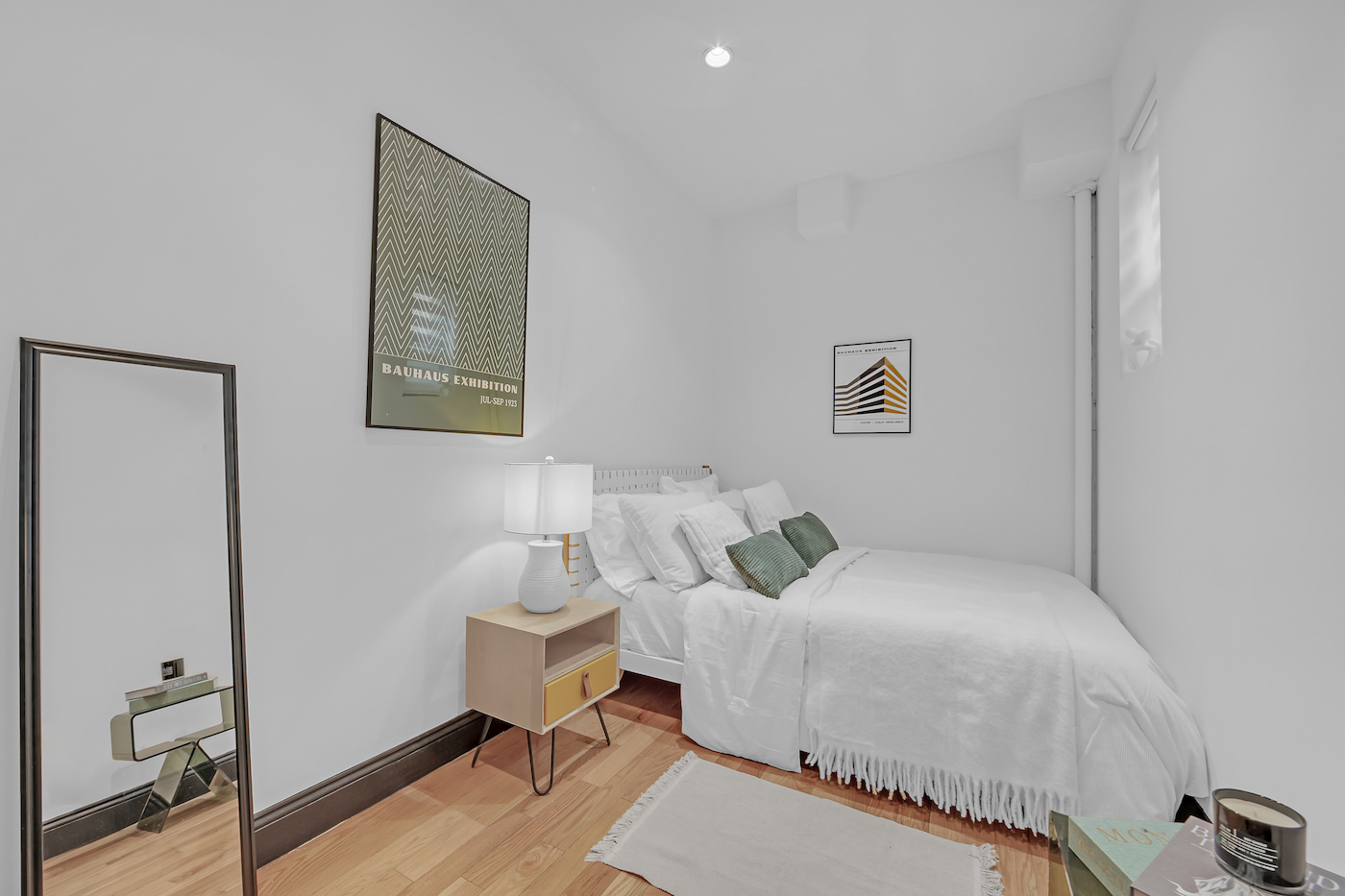The Apartment at 1 Bedroom / 1 Bathroom Apartment (Image 2)