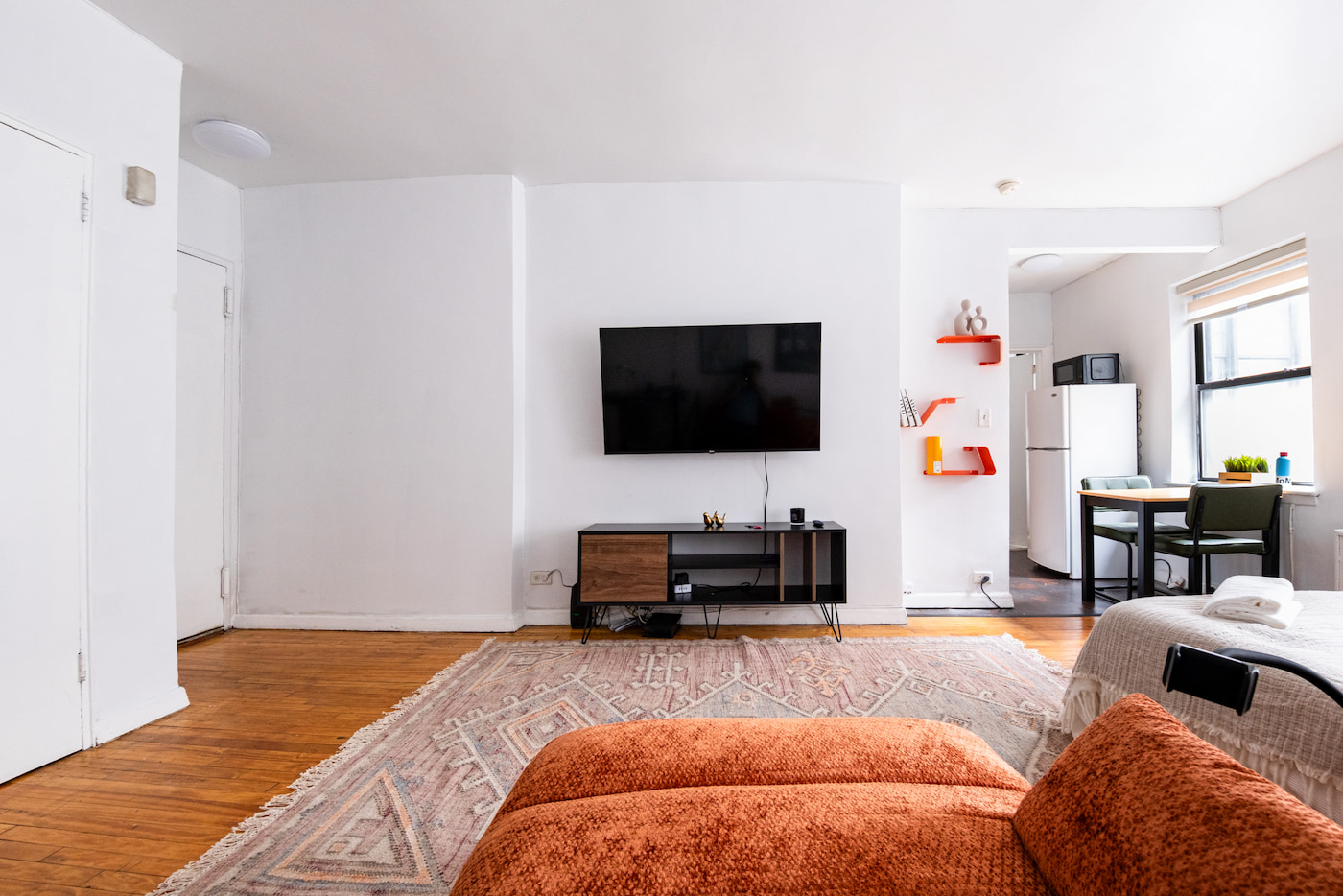 The Apartment at Studio Apartment (Image 6)