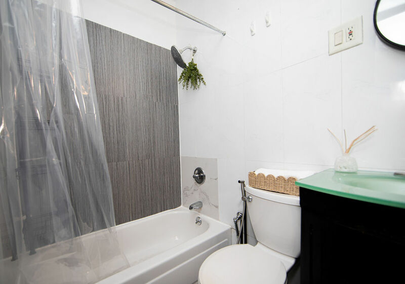 The Hell's Kitchen House II  (Image-4)