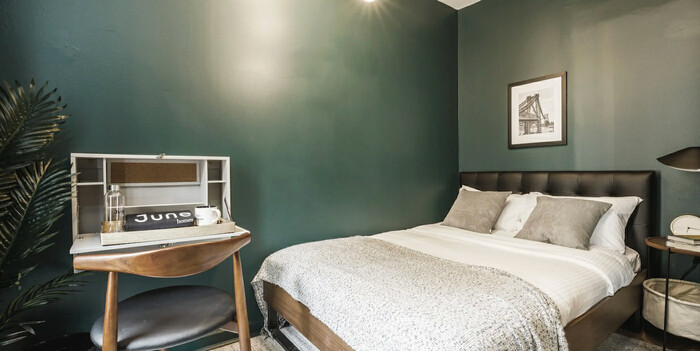 1 Bedroom /1 Bathroom Apartment: The Apartment (Image 2)