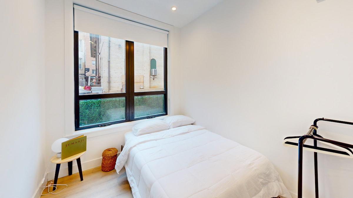 The Bedrooms at The Parkway House (Image 10)