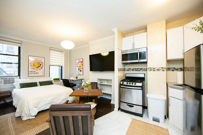 Studio Apartment: The Apartment (Image 4)