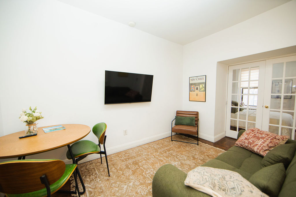 The Apartment at 1 Bedroom / 1 Bathroom Apartment (Image 6)