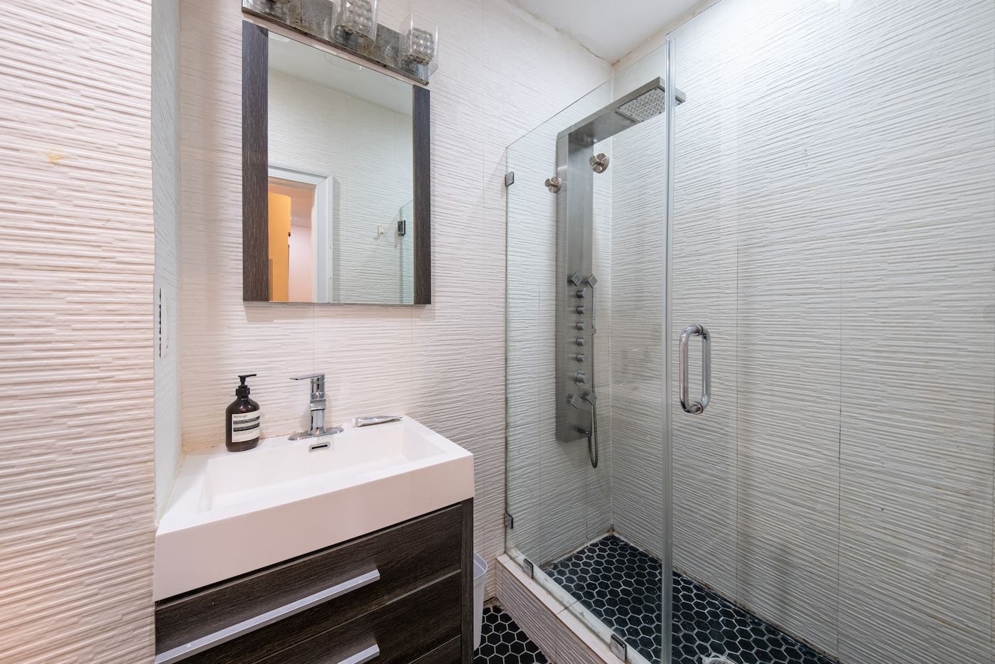 The Apartment at 1 Bedroom / 1 Bathroom Apartment (Image 12)