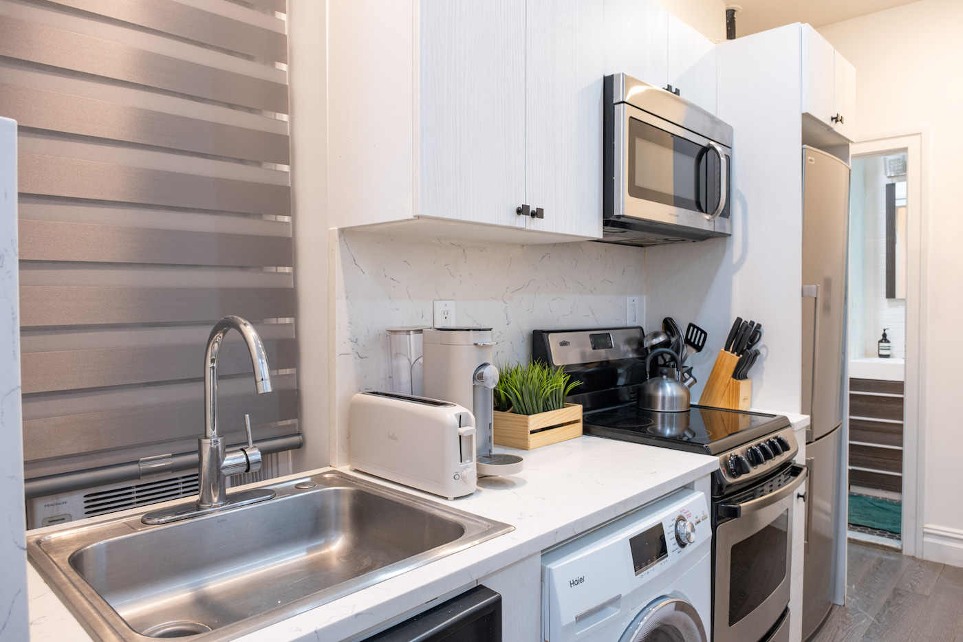 The Apartment at 1 Bedroom / 1 Bathroom Apartment (Image 9)