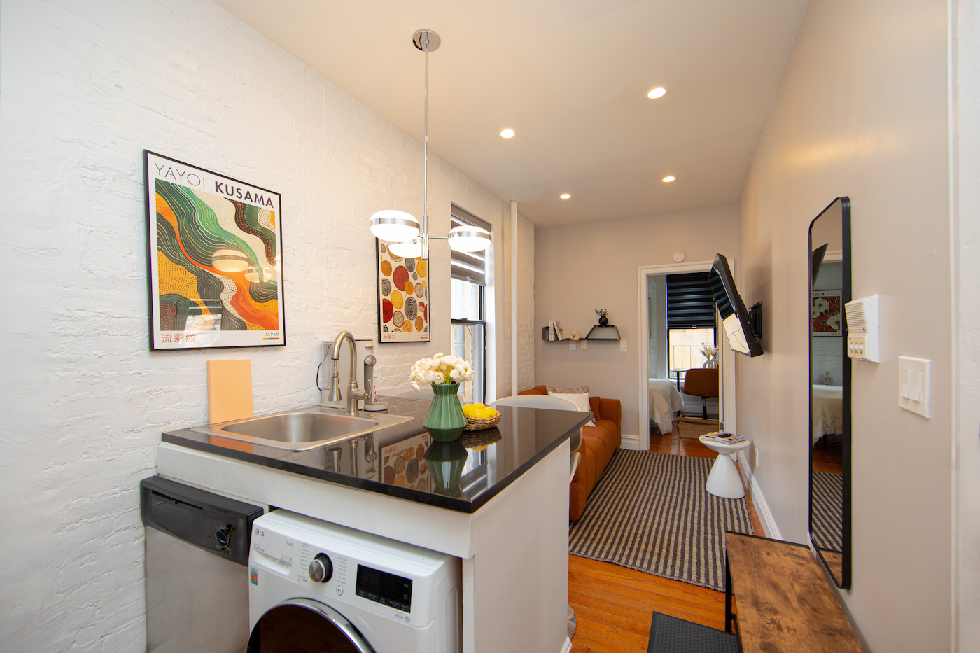 The Apartment at 1 Bedroom / 1 Bathroom Apartment (Image 12)