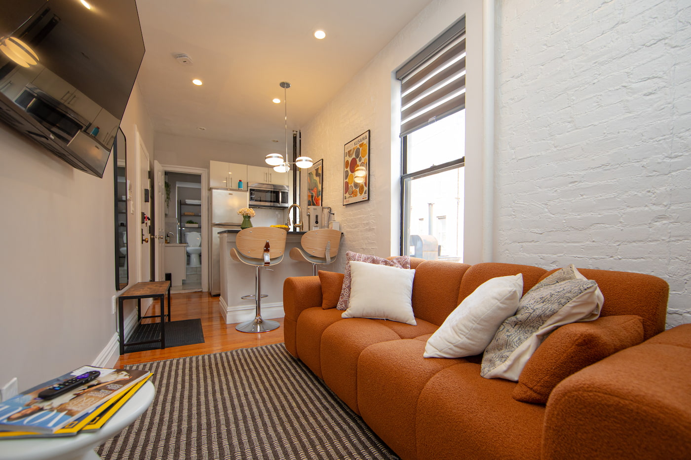 The Apartment at 1 Bedroom / 1 Bathroom Apartment (Image 8)
