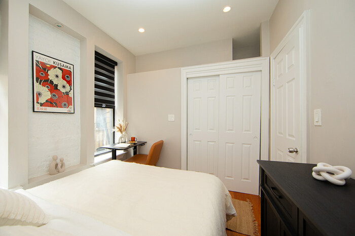 1 Bedroom / 1 Bathroom Apartment: The Apartment (Image 4)