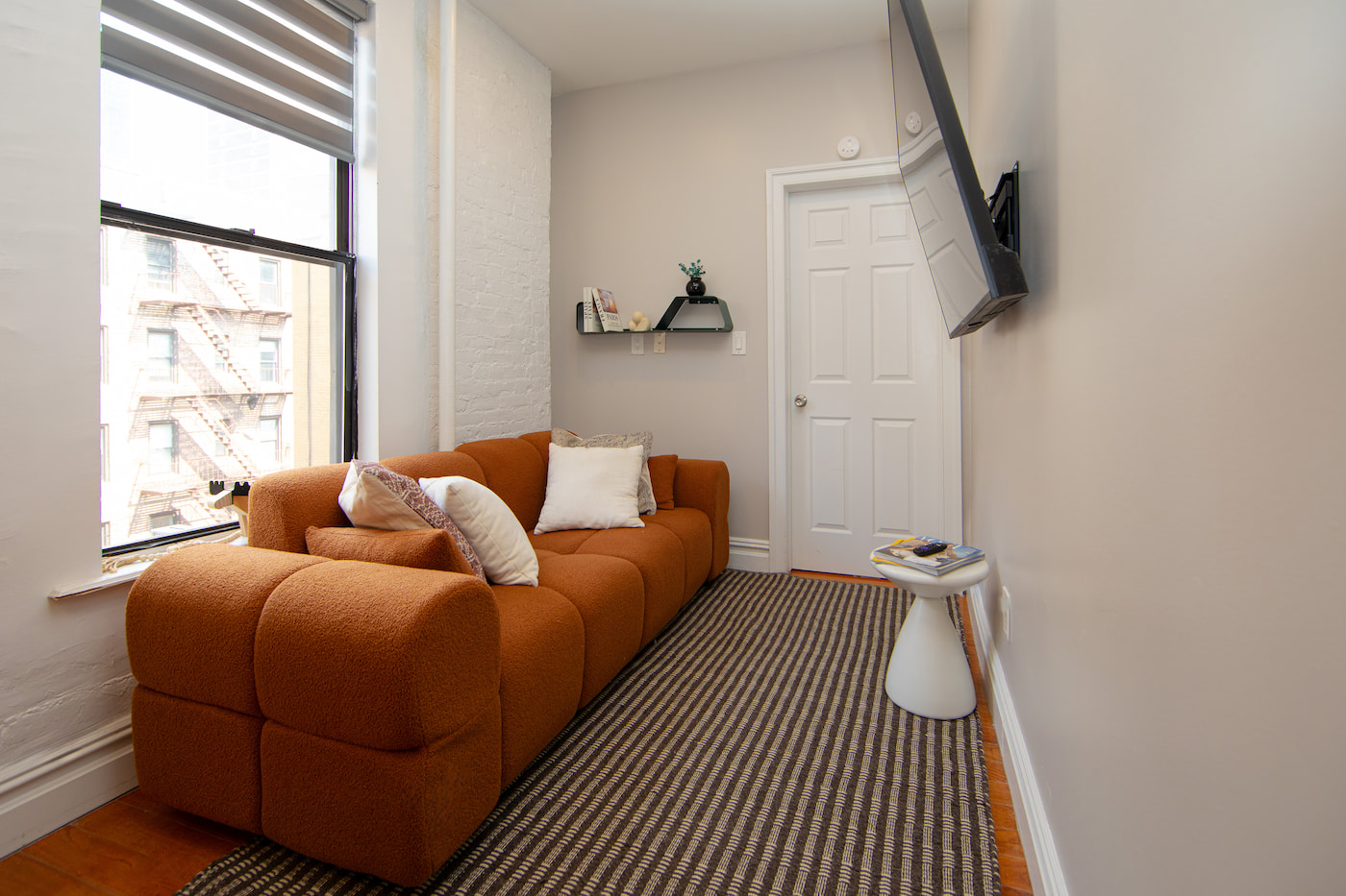 The Apartment at 1 Bedroom / 1 Bathroom Apartment (Image 7)