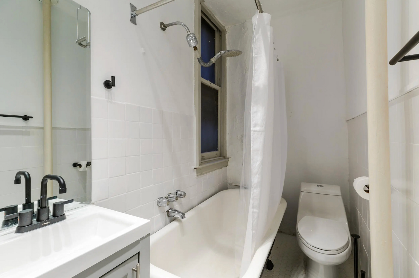 The Room at Standard (Image 5)
