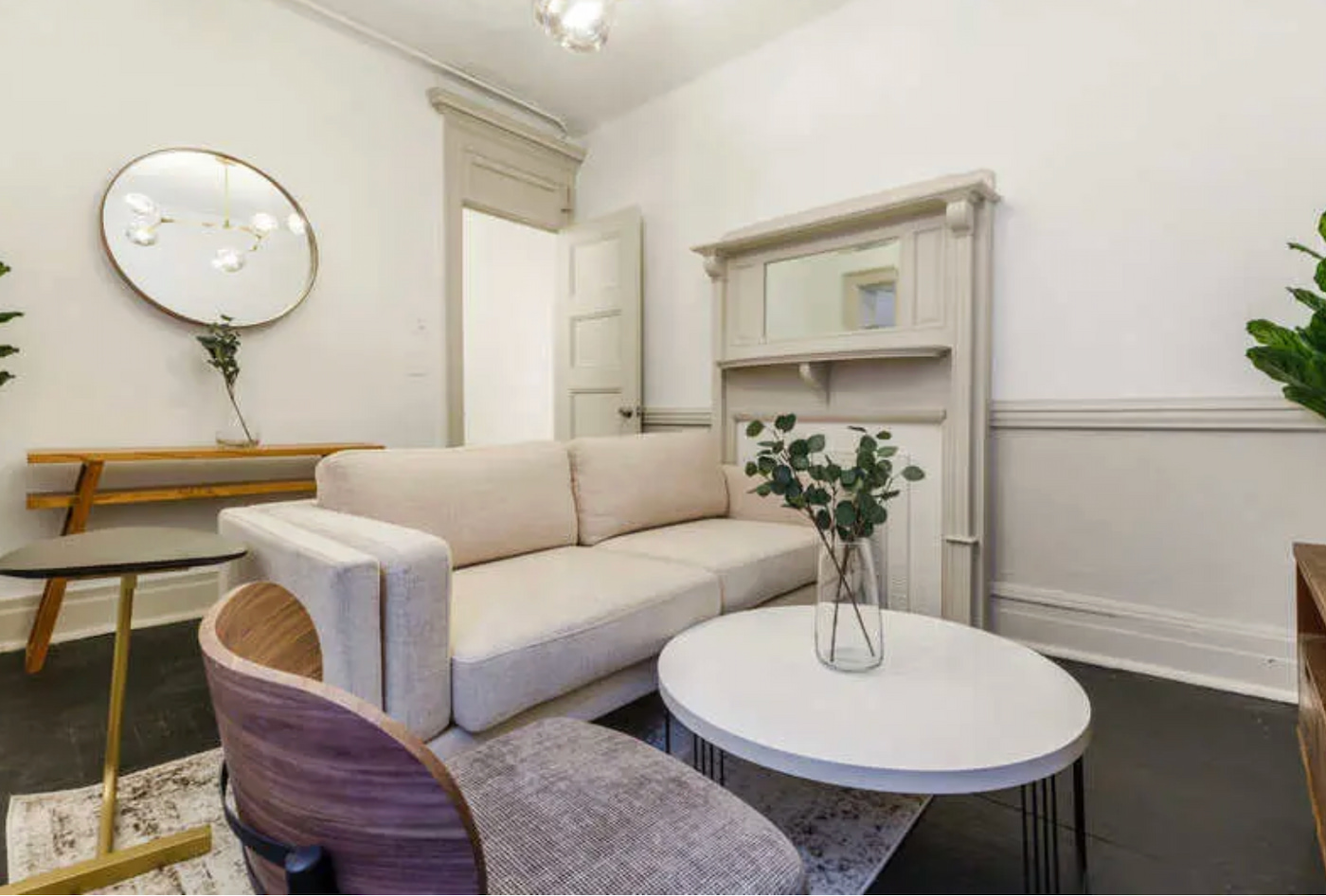The Room at Standard (Image 3)