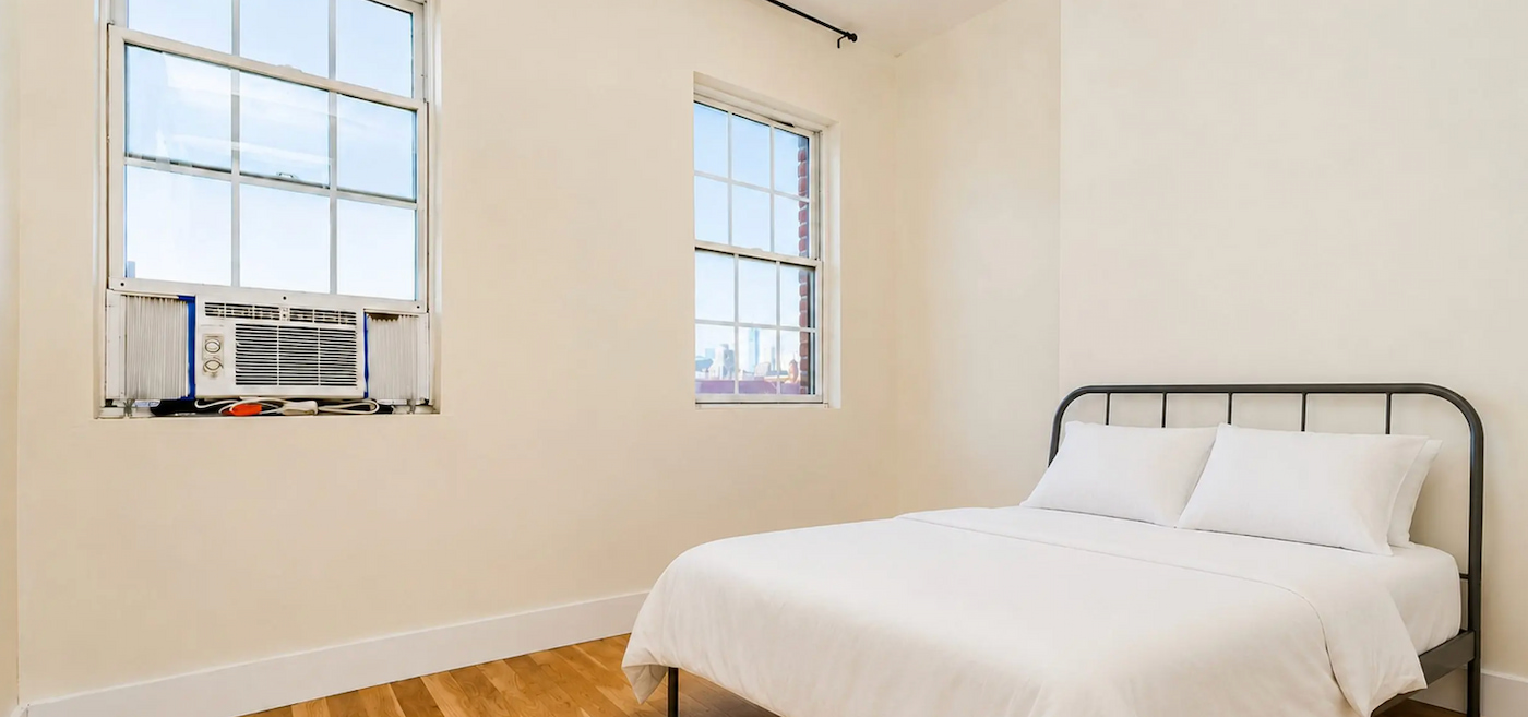 Standard: The Room (Image 1)