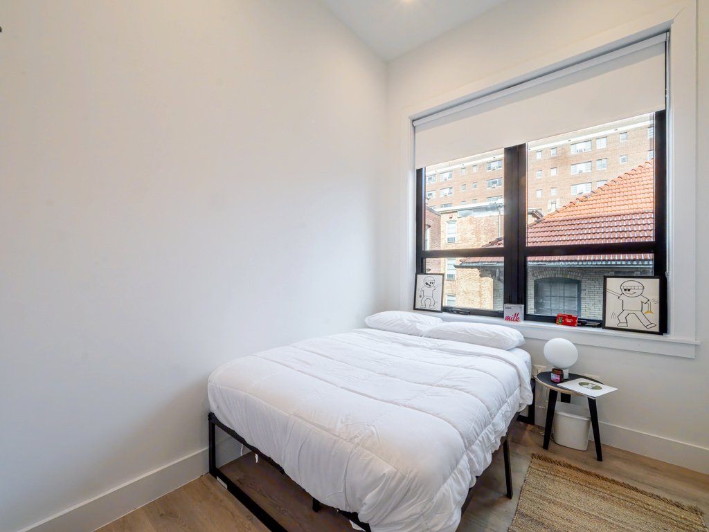 The Bedrooms at The Parkway House (Image 4)