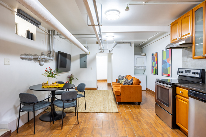 The Parkside House: The Kitchen