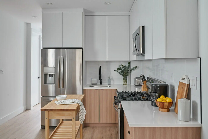 The Brower House: The Kitchen