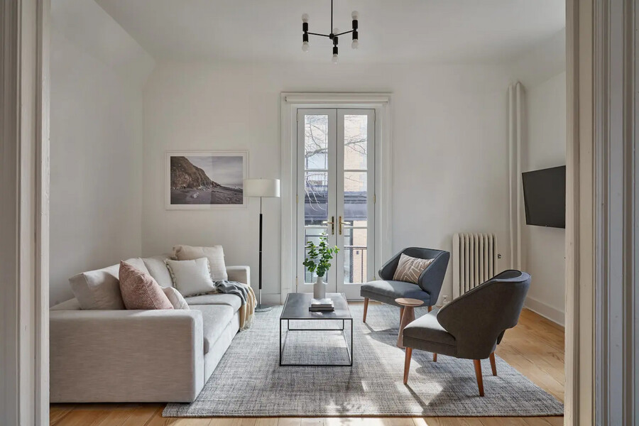 The Room at Standard Large (Image 6)