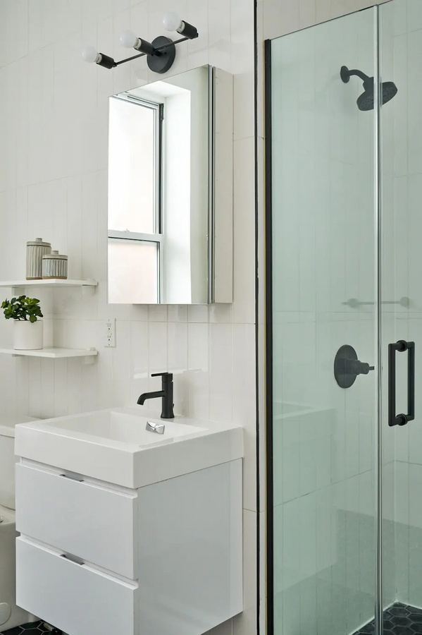 The Room at Standard Large (Image 8)