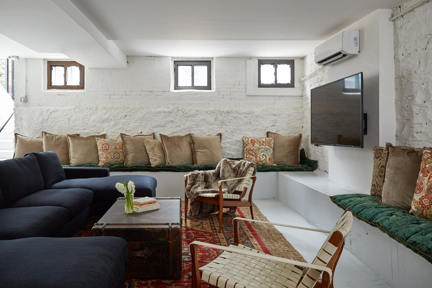 The (Co)Living Room at The Cornelia House (Image 2)