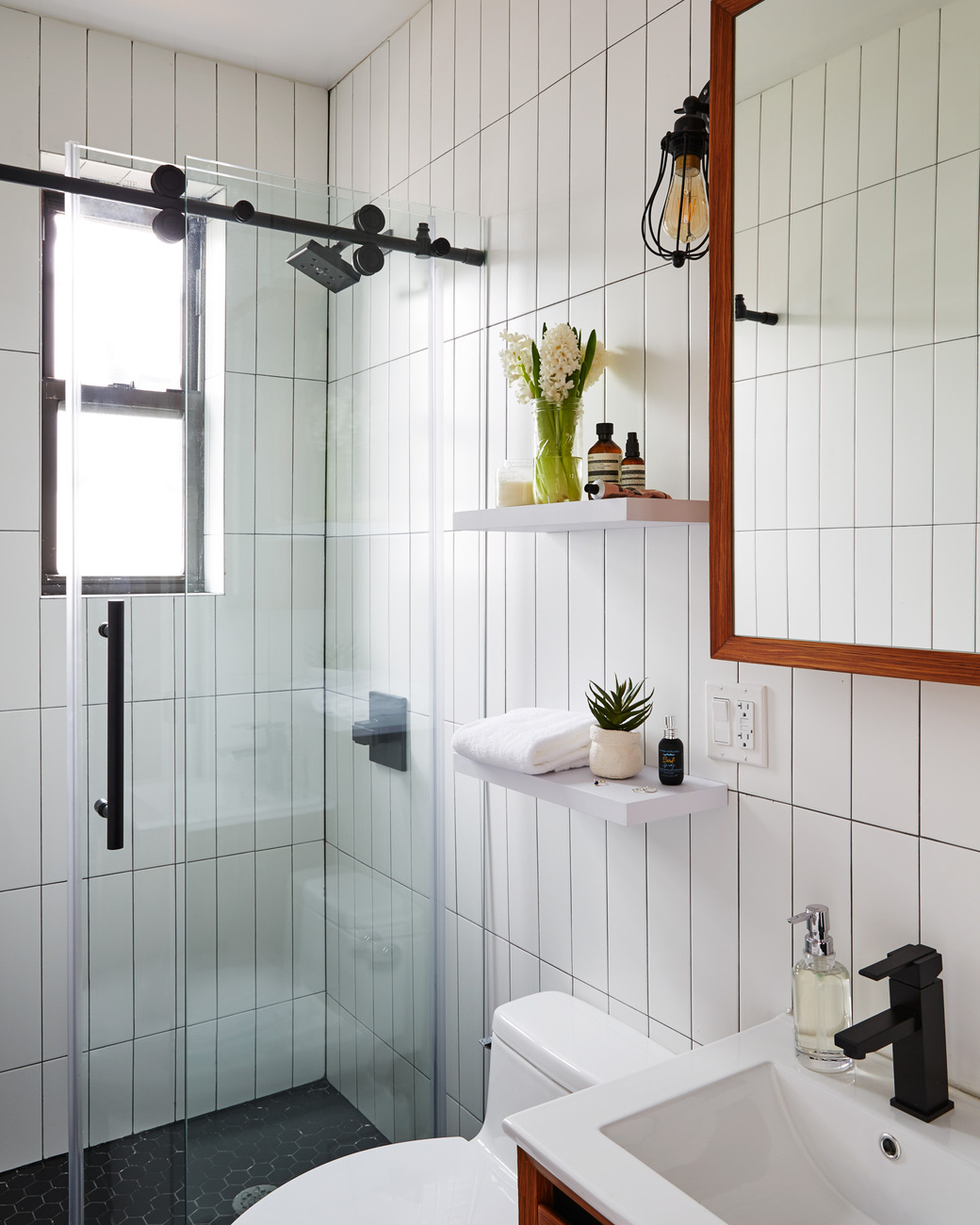 The Bathrooms at The Cornelia House (Image 2)
