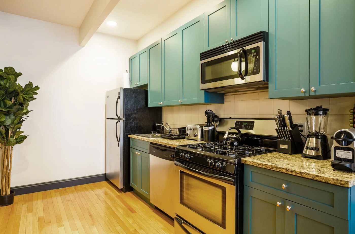 The Room at Standard (Image 4)