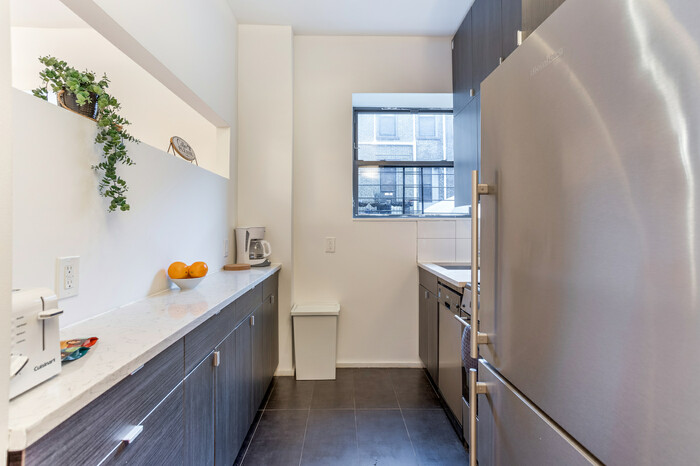 The Atlantic House: The Kitchens