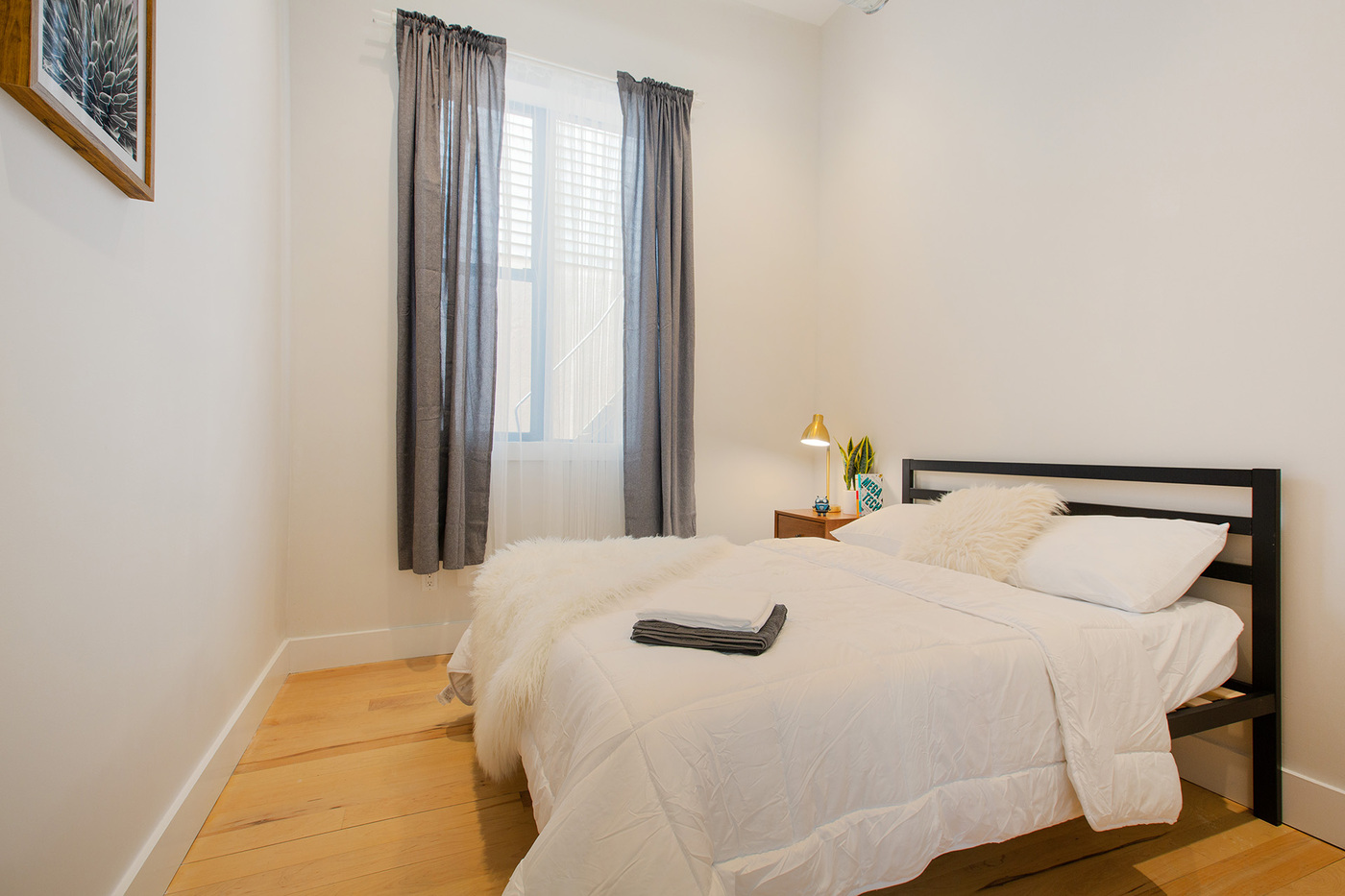 The Bedrooms at The Montrose Williamsburg House (Image 5)