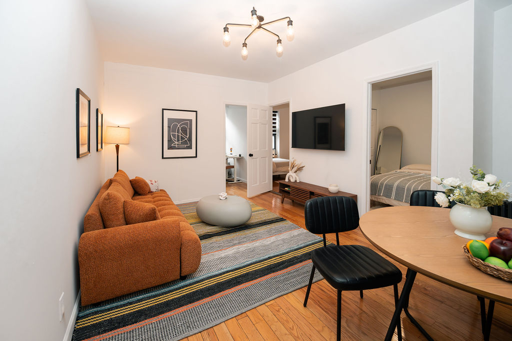 The Room at Standard Large (Image 5)