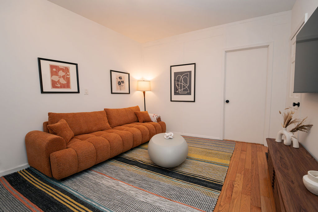 The Living Room at The Canal House (Image 3)