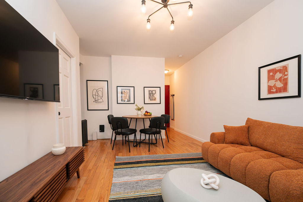 The Living Room at The Canal House (Image 5)