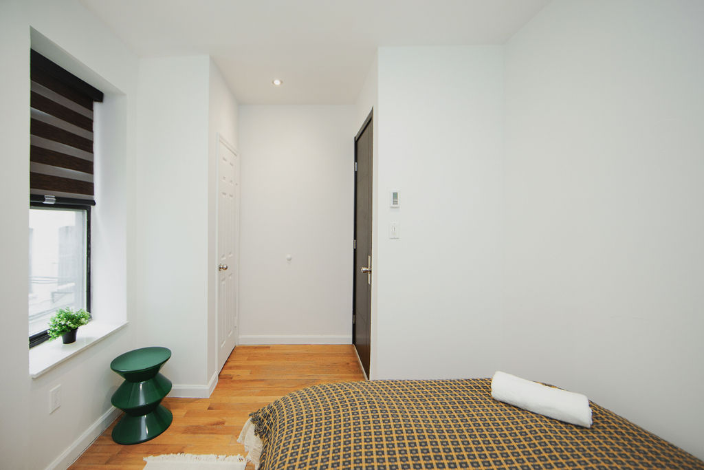 The Room at Standard Large (Image 3)