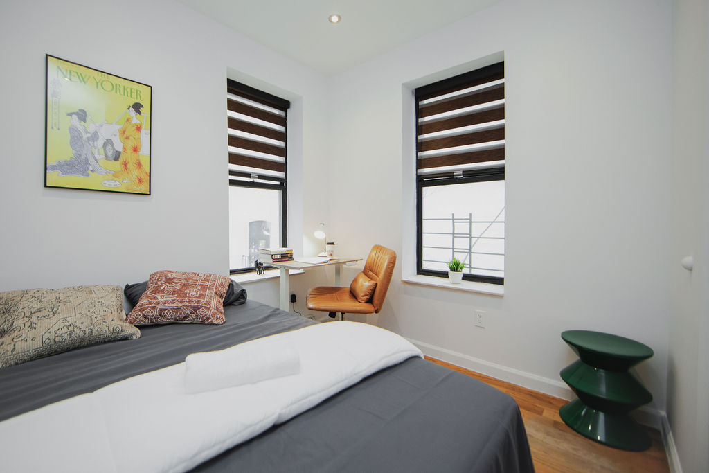 The Apartment at 5 Bedrooms / 2 Bathrooms Apartment (Image 4)