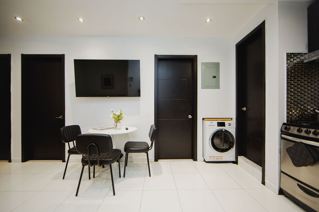 The Apartment at 5 Bedrooms / 2 Bathrooms Apartment (Image 14)