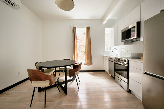 The Ditmas House: The Kitchen