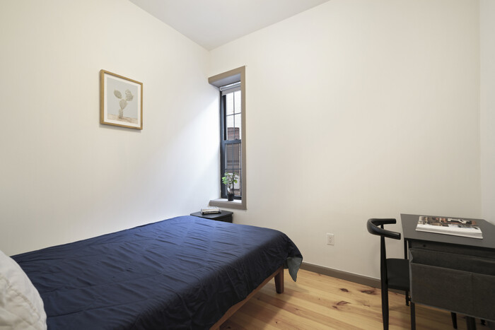 Standard: The Room (Image 2)