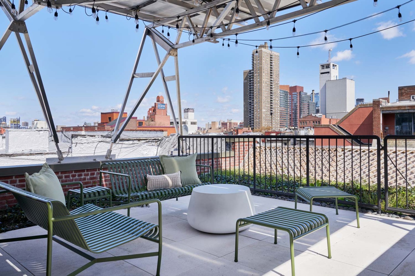 The Room at Standard (Image 8)