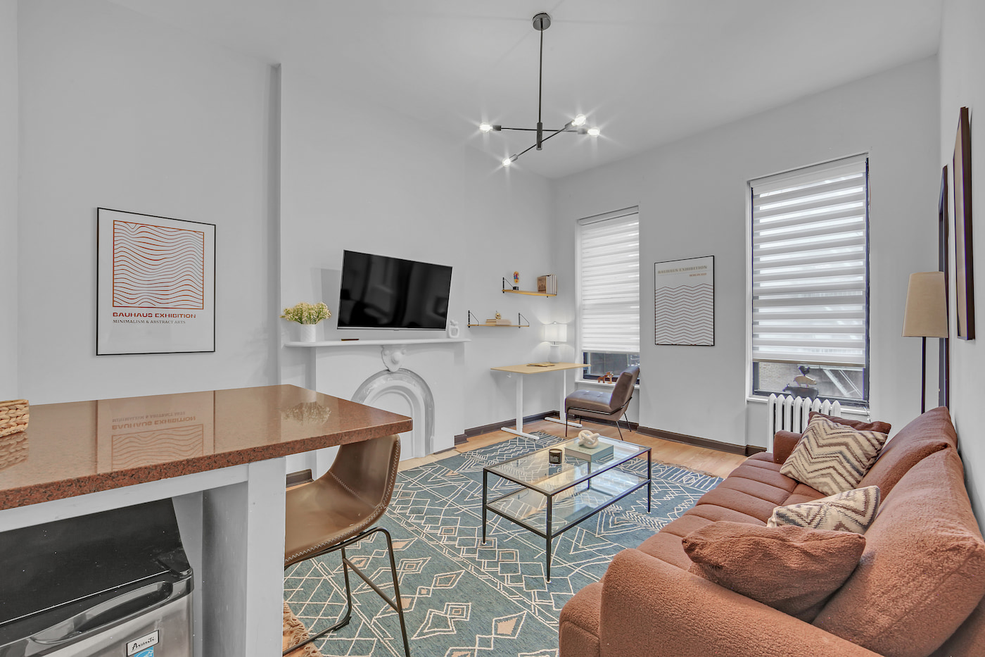 1 Bedroom /1 Bathroom Apartment: The Apartment (Image 1)