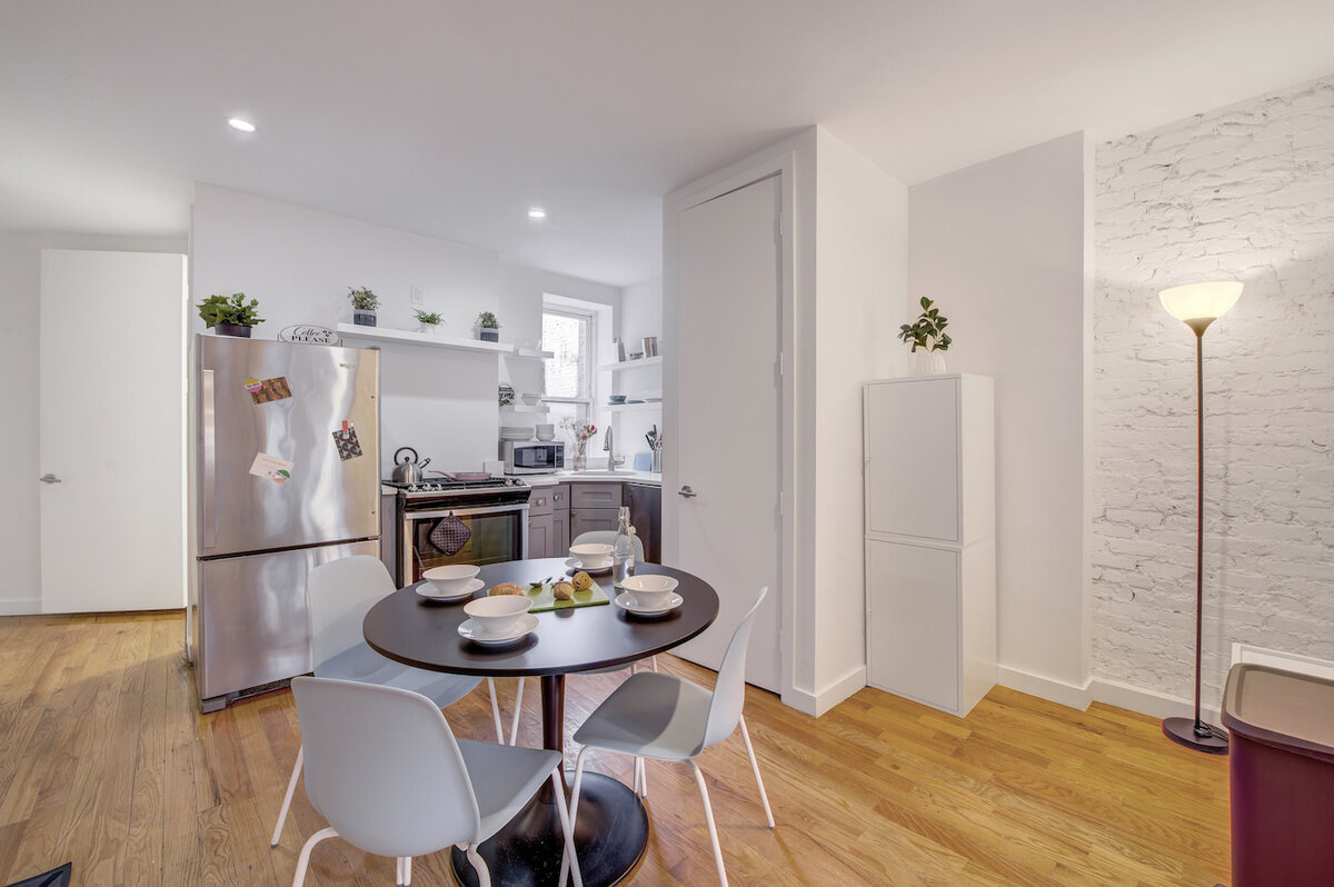 The Room at Standard Large (Image 6)