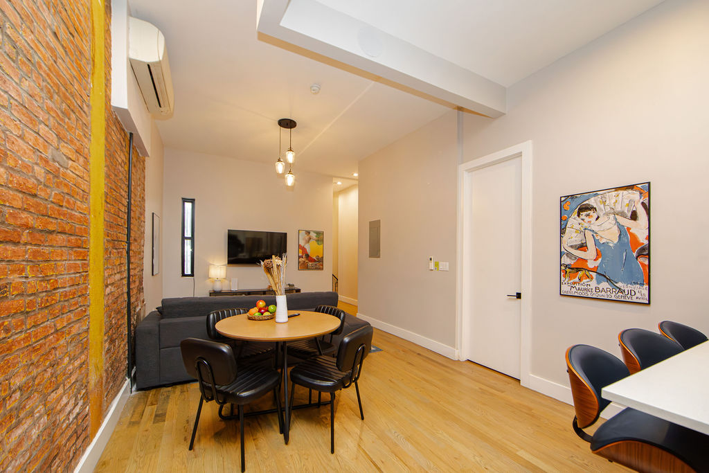 The Living Room at The Lorimer House (Image 5)