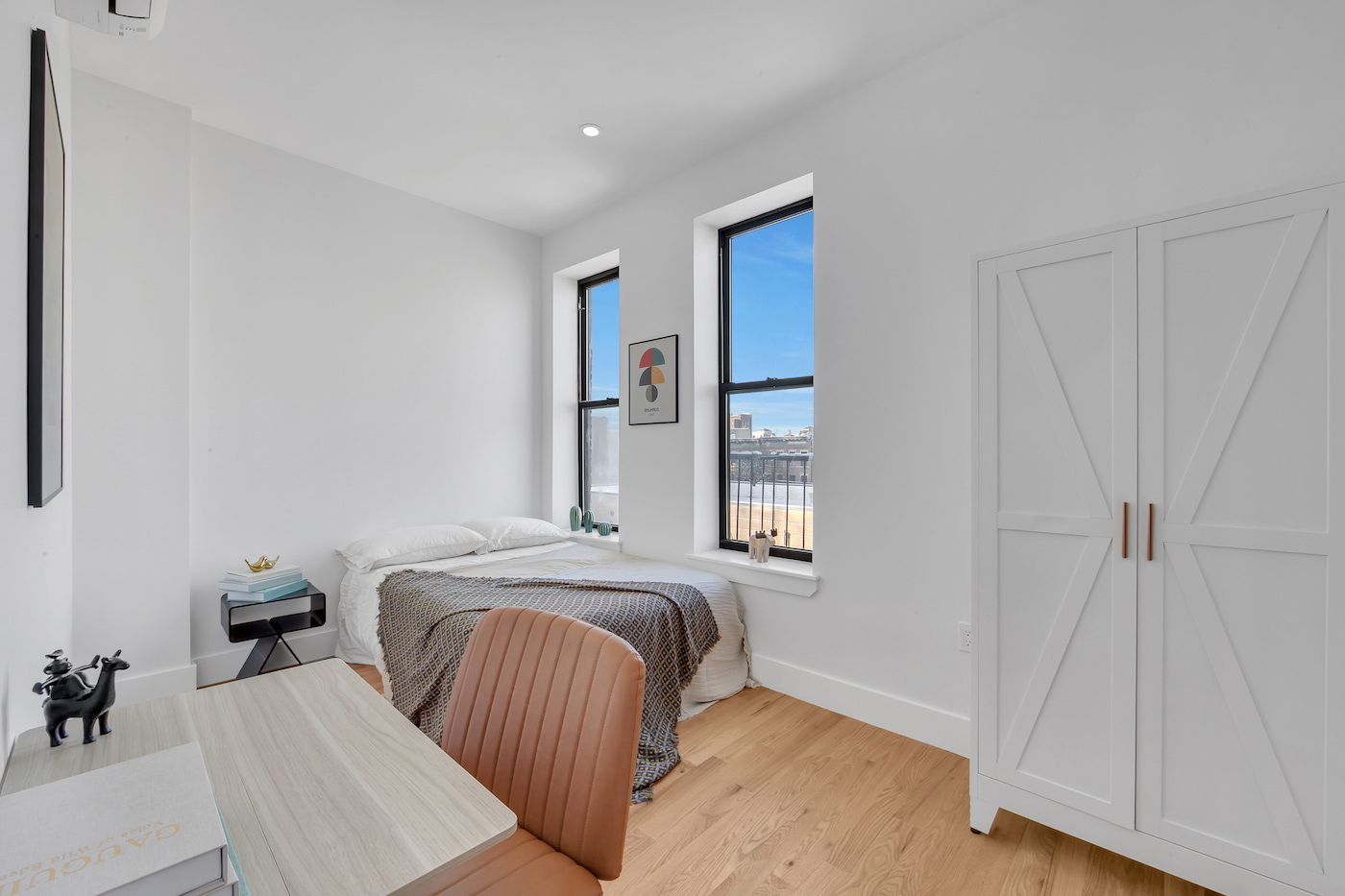 The Menahan House: Bedrooms