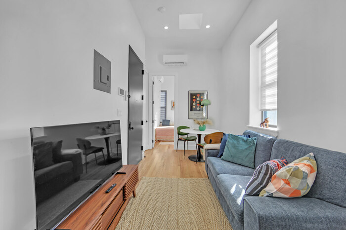 The Menahan House: Living Room