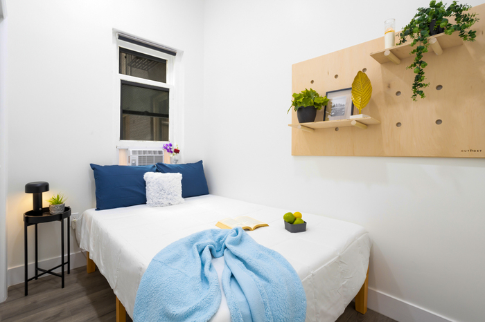 Standard+: The Room (Image 2)