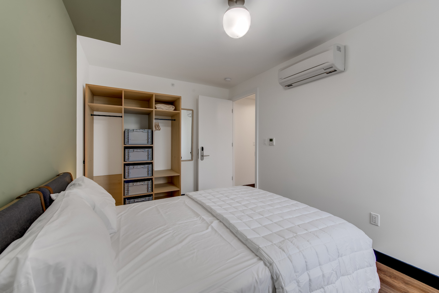The Room at Standard Large (Image 3)