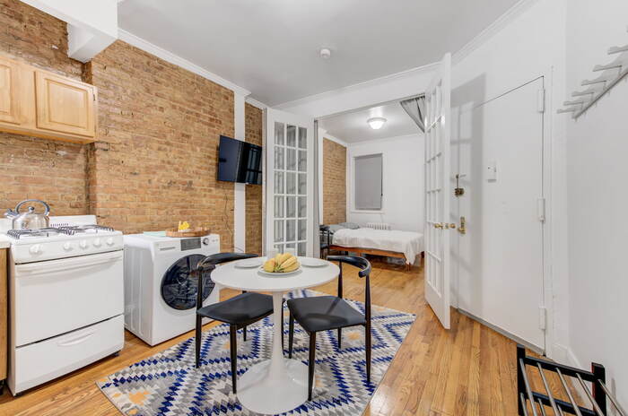 Check out our Houses in New York (Image-38)