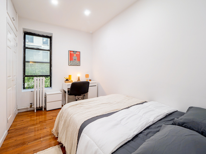 Check out our Houses in New York (Image-1)