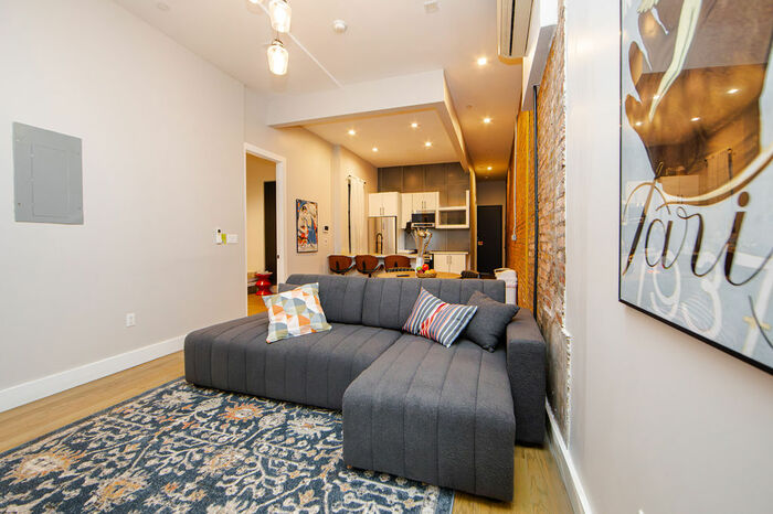 Check out our Houses in New York (Image-33)