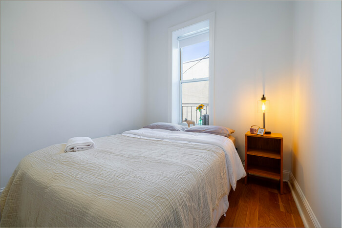 Check out our Houses in New York (Image-1)